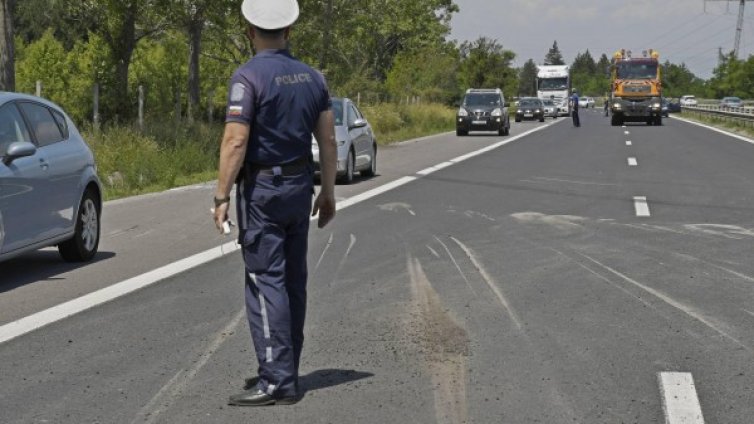 Пламна камион на пътя Русе - Разград
