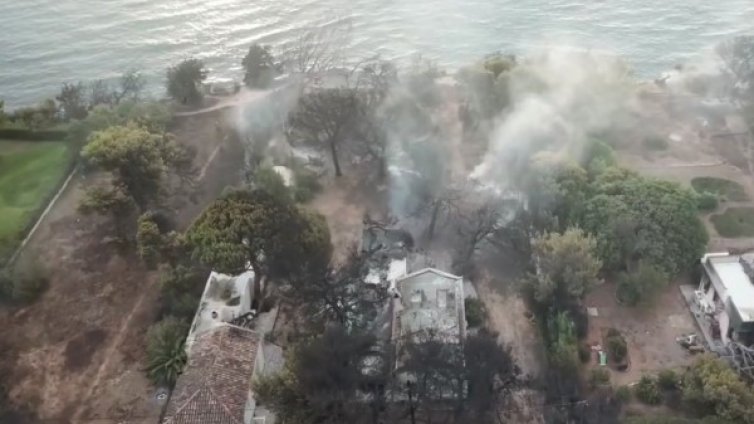 Поредна жертва: Почина жена, пострадала при пожарите в Гърция