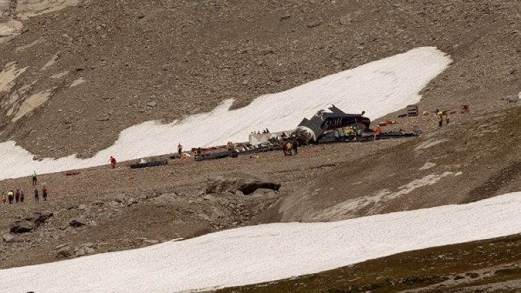 24 загинаха в Алпите за ден при авиокатастрофи