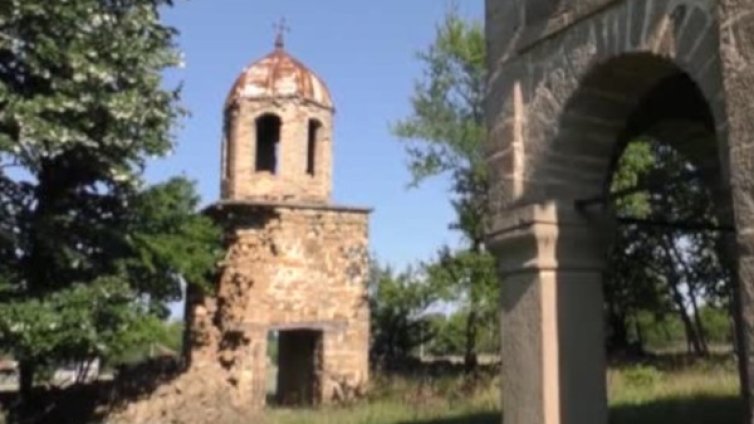  Ястребино остана без църква. Храмът в селото се руши