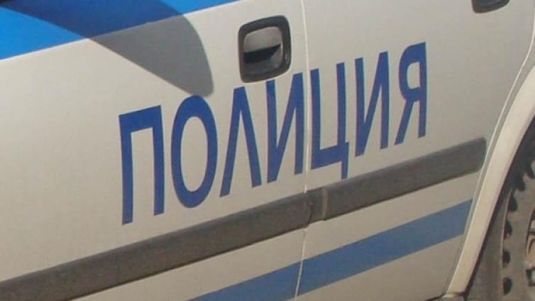 Пиян мъж нападна с метален стол друг в Новозагорско