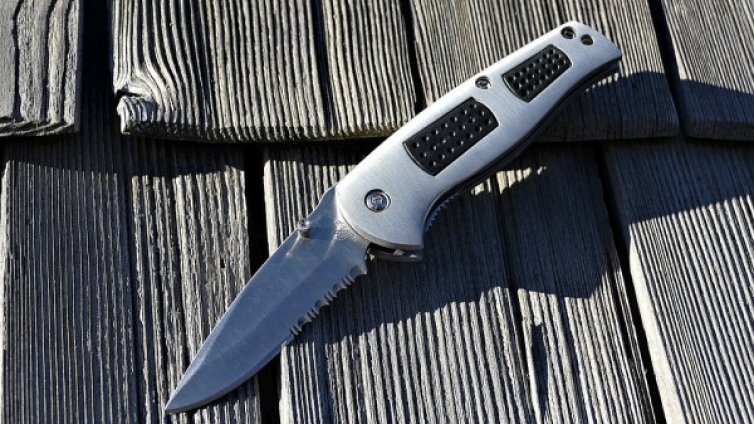 Кървав инцидент: Мъж намушка друг във Велико Търново