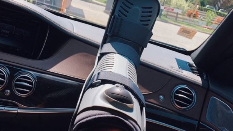 Лекари сложиха ботуш на Николета Лозанова