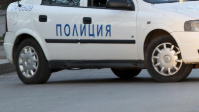 Мъж почина, затиснат от мотора си във видинско село