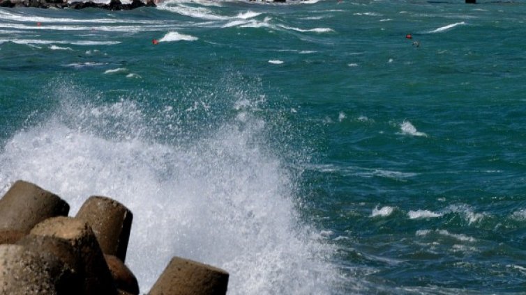 Морето ни &ndash; в капана на мъртвото вълнение. Как да реагираме?