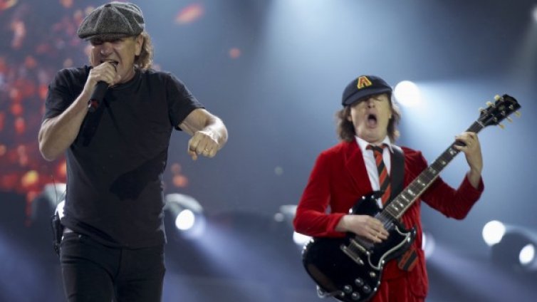 Да живее рокът: AC/DC ще разтърсят с нов албум