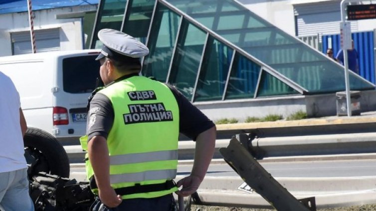 Тол полиция следи по пътищата за платена такса