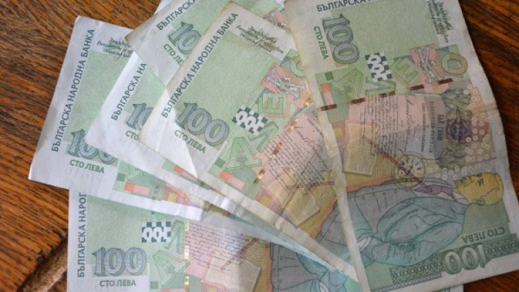 95-годишен даде 12 бона за "лечение" на лаймска болест