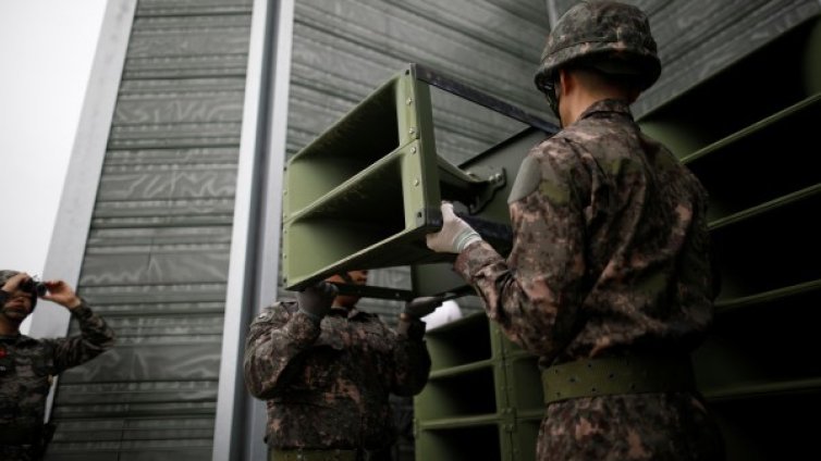 Южнокорейци пълнеят нарочно, за да избегнат казармата