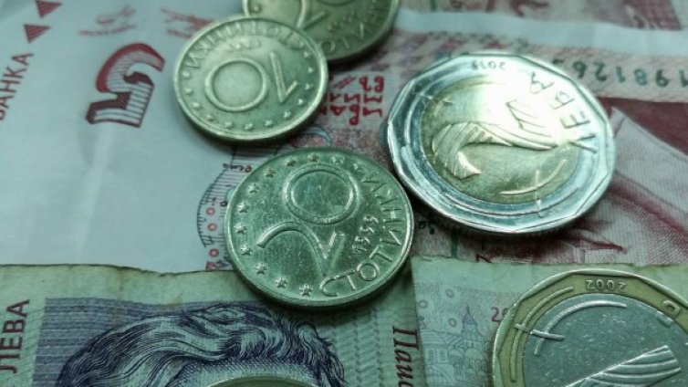 Горанов попари чиновниците: 10%, но не за всички!