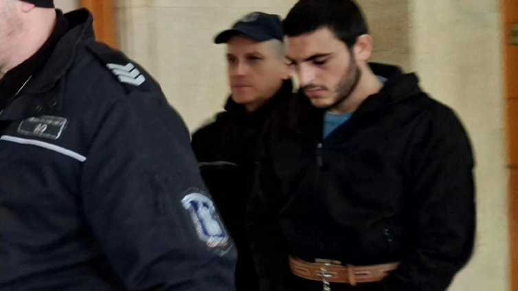 Осъдиха Омар, убил двама полицаи в Бургас след гонка, на 20 г. затвор 