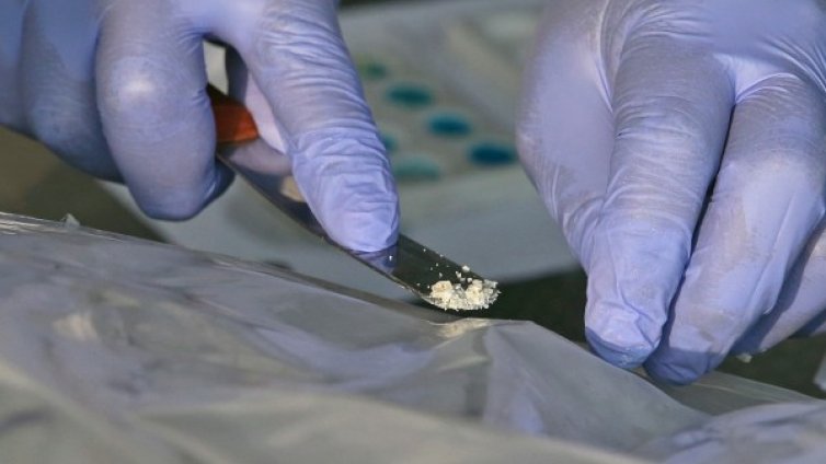 Каналът "Кока": Българи гълтат капсули в Доминикана и после... у дома 