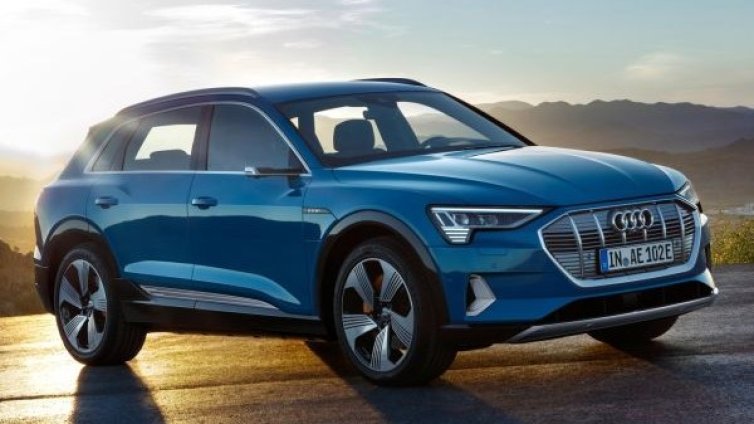 Audi показа електрическия си кросоувър