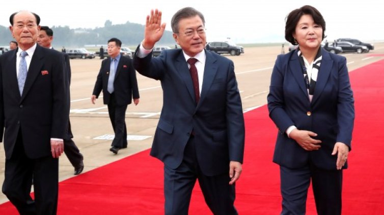 Южна Корея пуска кабелен канал за Северна Корея