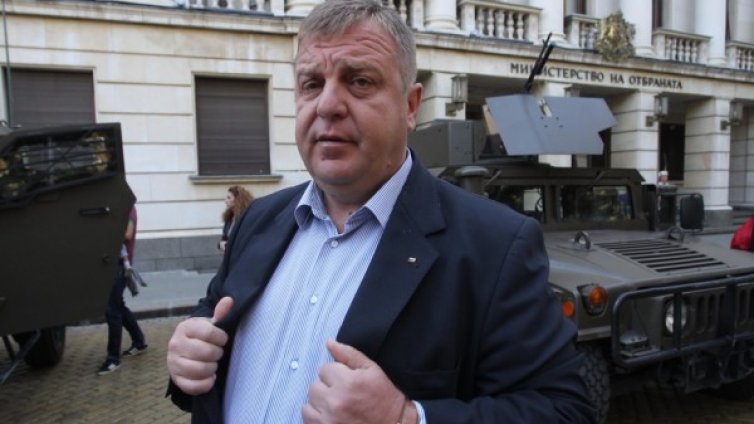 Каракачанов: МВР не е хор "Бодра смяна", нито репресивен апарат