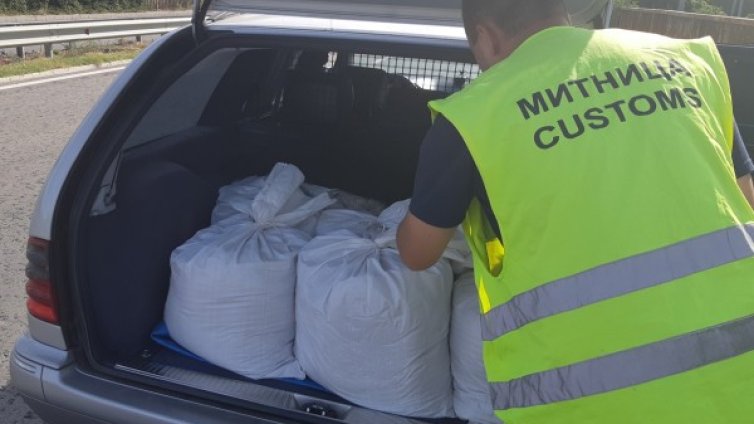 Иззеха тютюн за 23 000 лева в Русенско