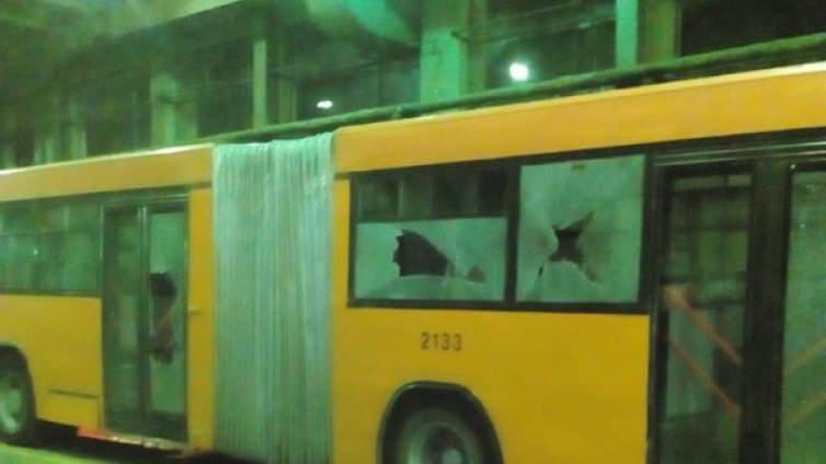 Отново стрелба, но срещу автобус: На прицел №285