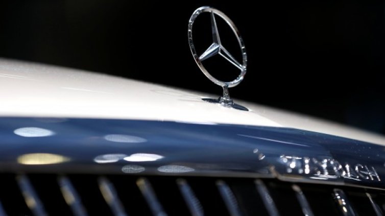 Кич! Арабски шейх си поръча златен Mercedes