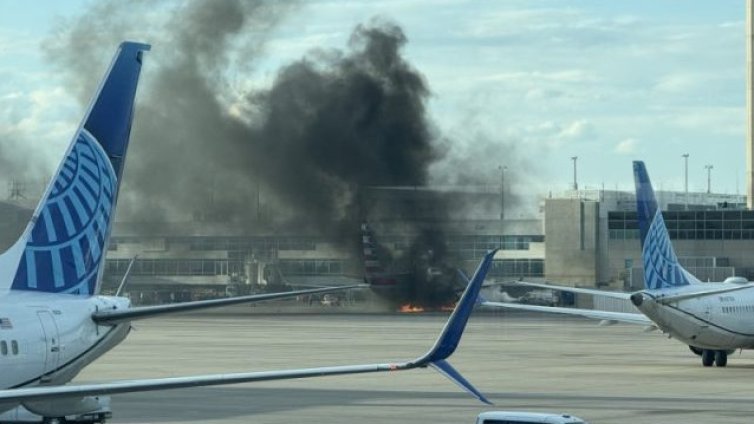 Самолет на American Airlines се запали на летището в Денвър