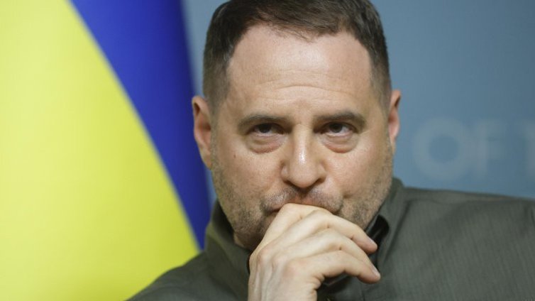 Бившият национал по футбол Сергей Ребров внесе част от гаранцията за Ермак