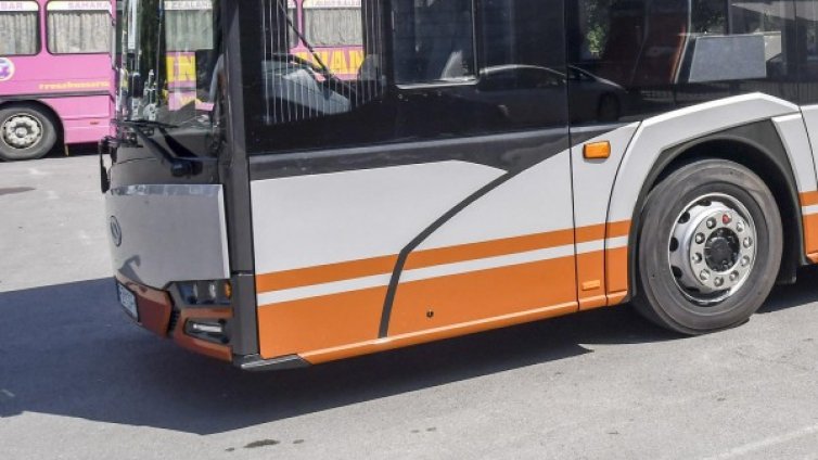 Подпийнал аха да повози второкласници в Бургаско