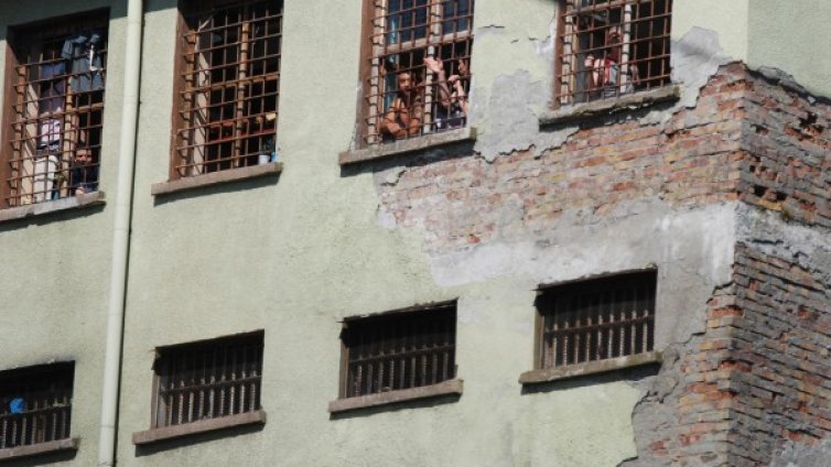 От 5 до 15 години затвор грозят бияча от Славяново