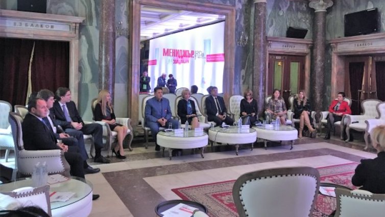 Финалистите в конкурса "Мениджър на годината" получиха уникално вино Face-to-Face