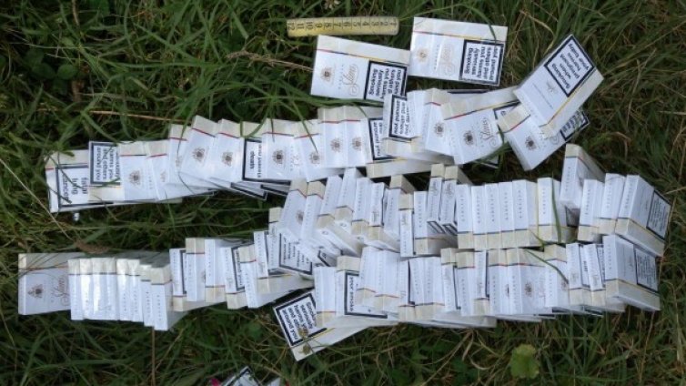 Заловиха акцизни стоки и пари с неясен произход в Кърджалийско 