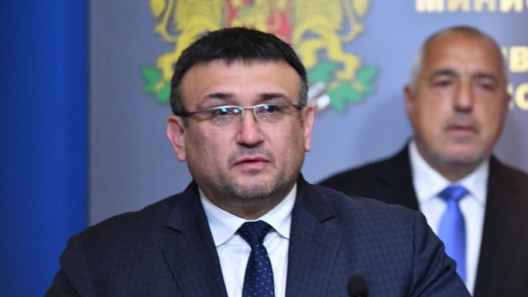 Подпалиха колата на разследващ граничар във Видин 