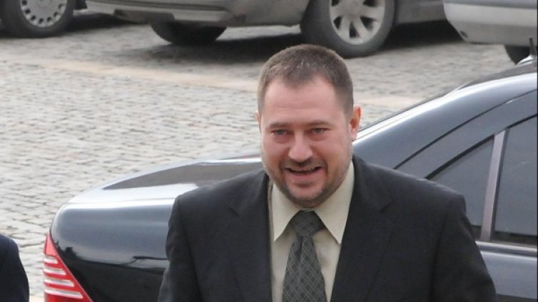 Шефът на ДАБЧ &ndash; шеф на организирана престъпна група 