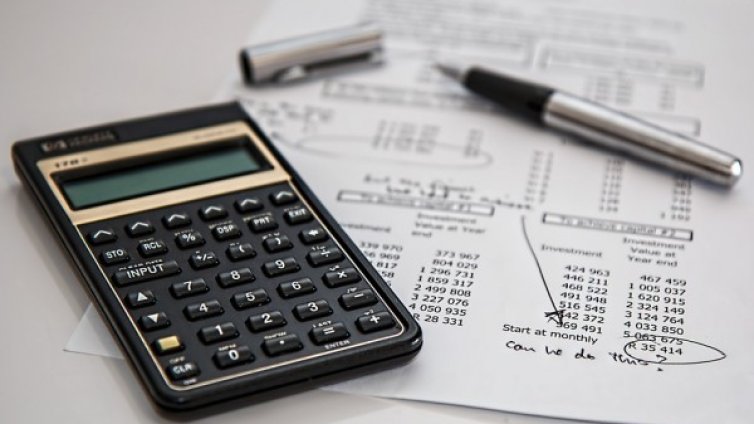 БСП за плоския данък: Несправедлив! Управляващите: А кой го въведе?