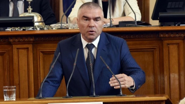 Рунд пореден: "Воля" срещу ВМРО за Каракачанов и ДАБЧ