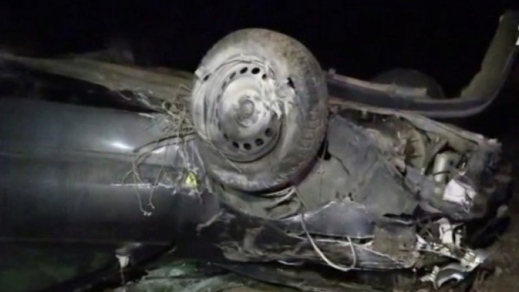 Бременна ранена, заради безстопанствени коне на пътя