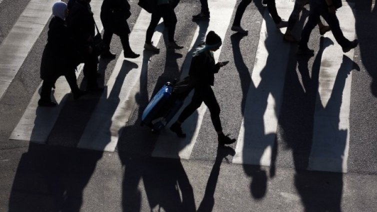 Населението се топи бързо, до 2040-а българите &ndash; 5,86 милиона