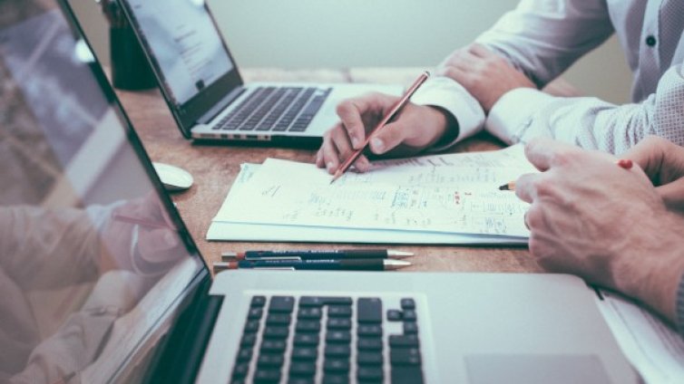 Бизнесът ще наема хора с увреждания, но по-малко