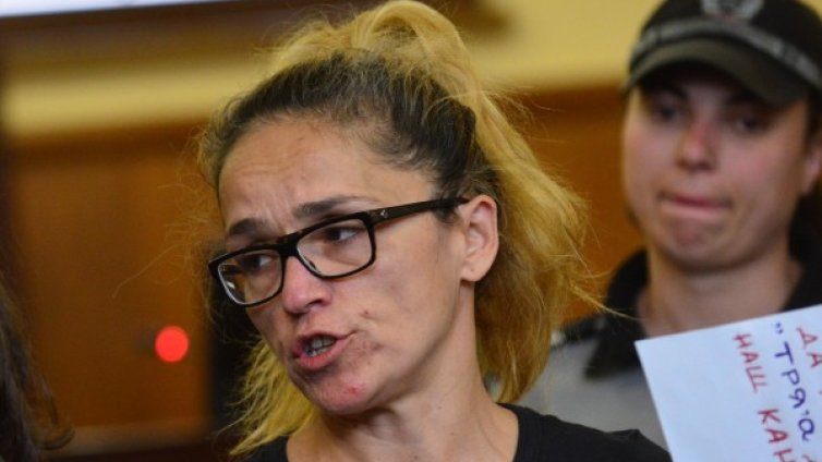 Спецпрокуратурата незабавно: Не пускайте Иванчева!