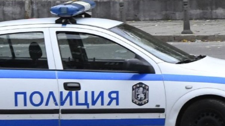 Пияни из Сливница: Чупиха коли, инвентарът на казино... 