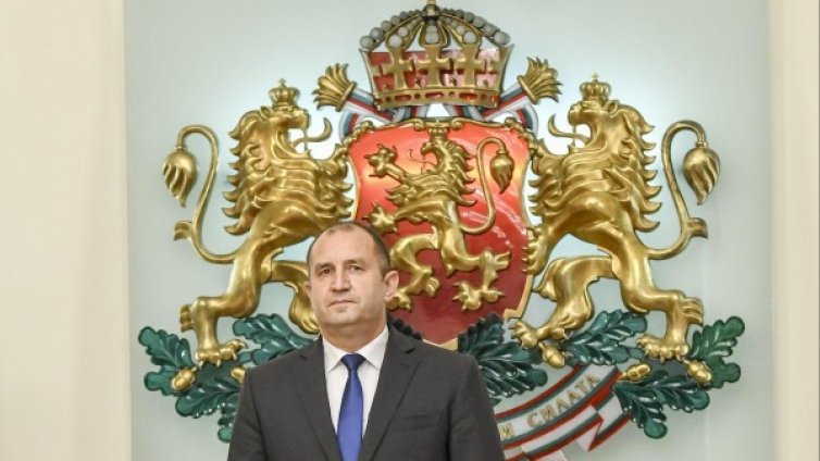 Румен Радев за заплатата си: Не аз я определям, а парламентът