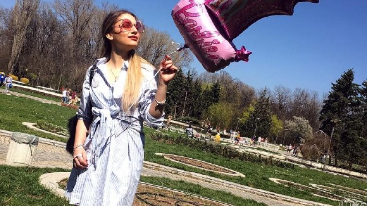 Михаела Маринова с "Tiempo" – първо парче на чужд език 
