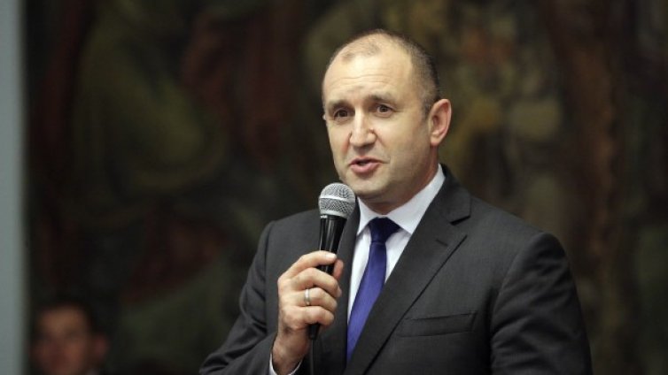 Радев: Изявлението на премиера - пожелателно в бъдеще време