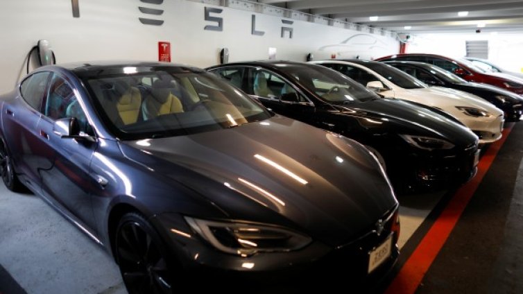 Зимата идва: Студът едва настъпи, а Tesla вече заспа зимен сън 