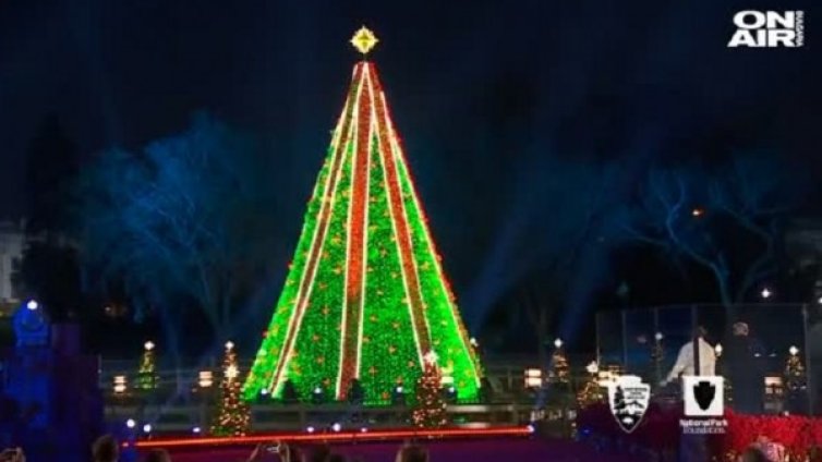 Блясък и светещи гирлянди &ndash; елхата на Вашингтон