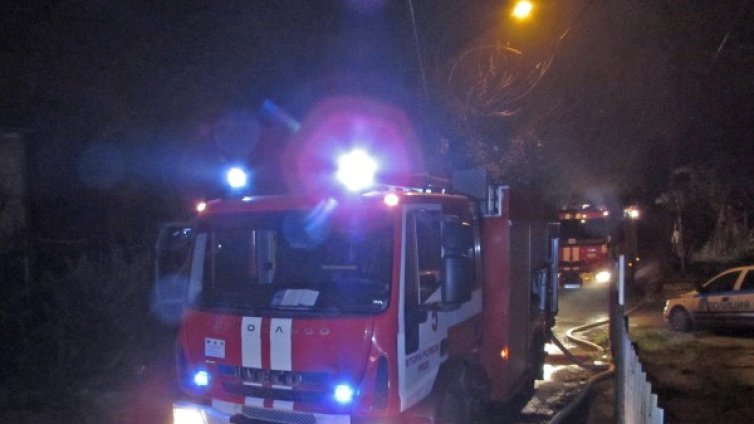 Пожар в Перник отне живота на жена 