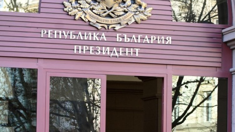 Безстрашният Сашко с пистолета &ndash; без дом след дълг към банка 