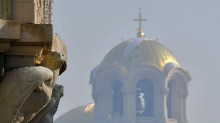 Проучване: По-ниска цена на тока спира замърсяването