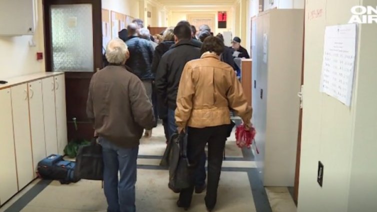 Край на опашките и нервите, 400 администрации – в общ портал!