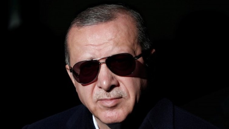 Ердоган обиждан 20 000 пъти в нета! Праща "виновниците" в затвора