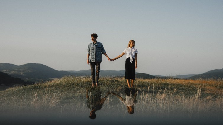 Защо се влюбваме в един и същ тип хора?