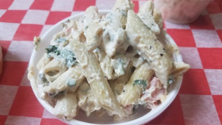 Рецептата Dnes: Салата с паста и бекон