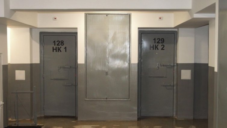 Убиец, пуснат предсрочно, насилвал жена. И сега?